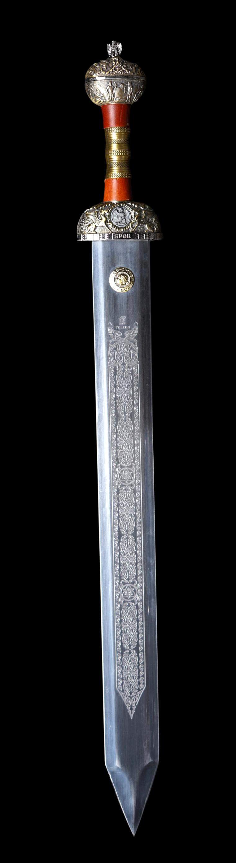 Gladius Julio Cesar empuñadura madera y metal
